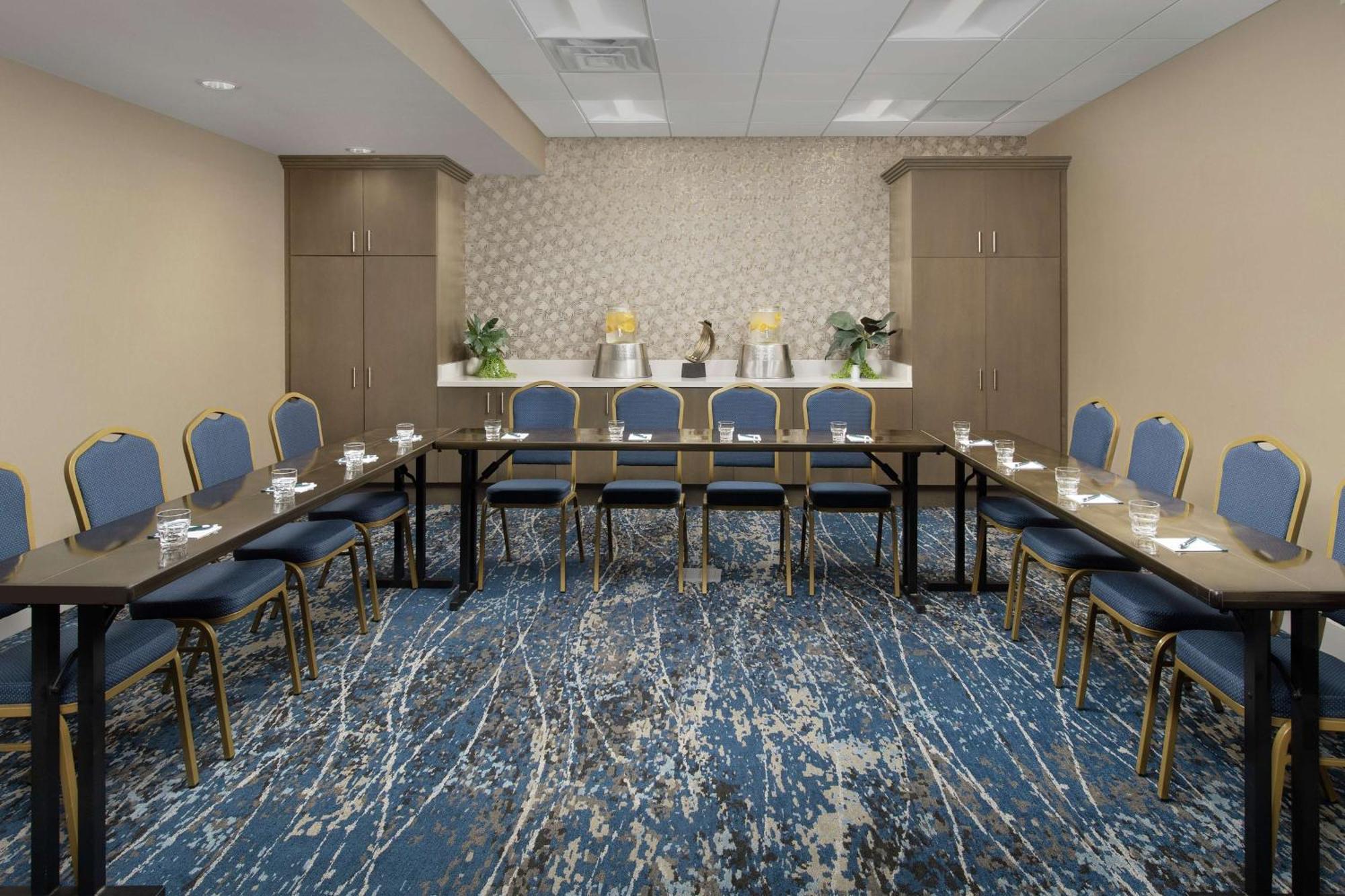 Tru By Hilton Denver Airport Tower Road Extérieur photo