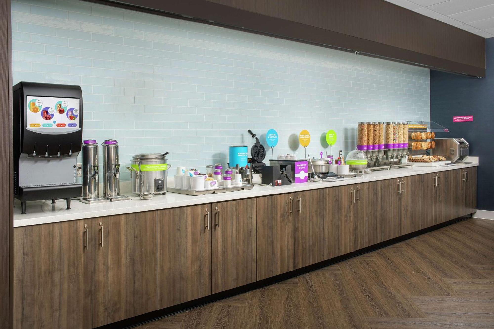 Tru By Hilton Denver Airport Tower Road Extérieur photo
