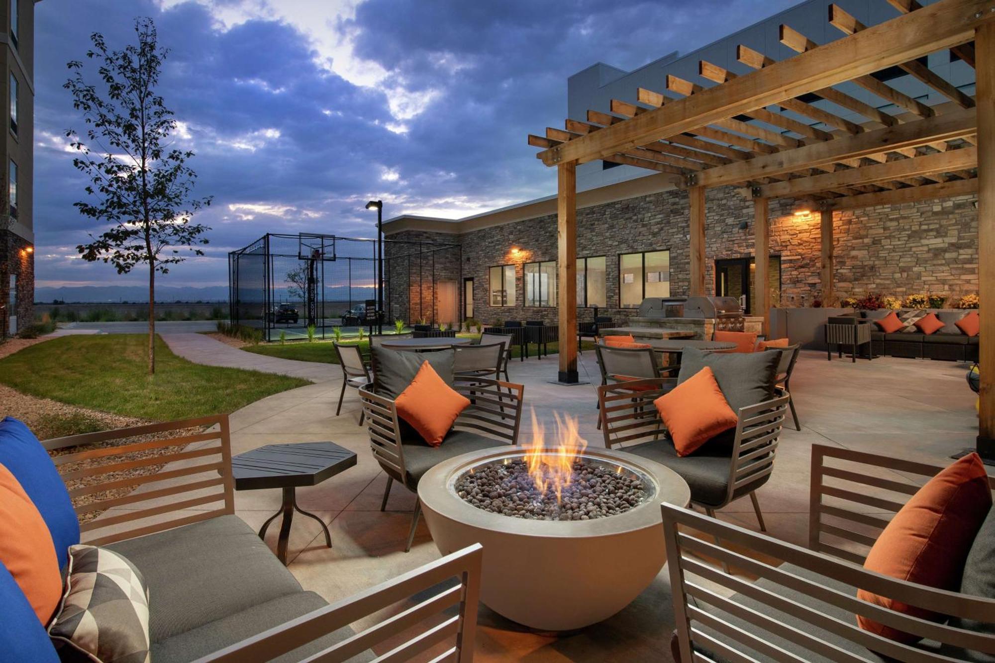 Tru By Hilton Denver Airport Tower Road Extérieur photo